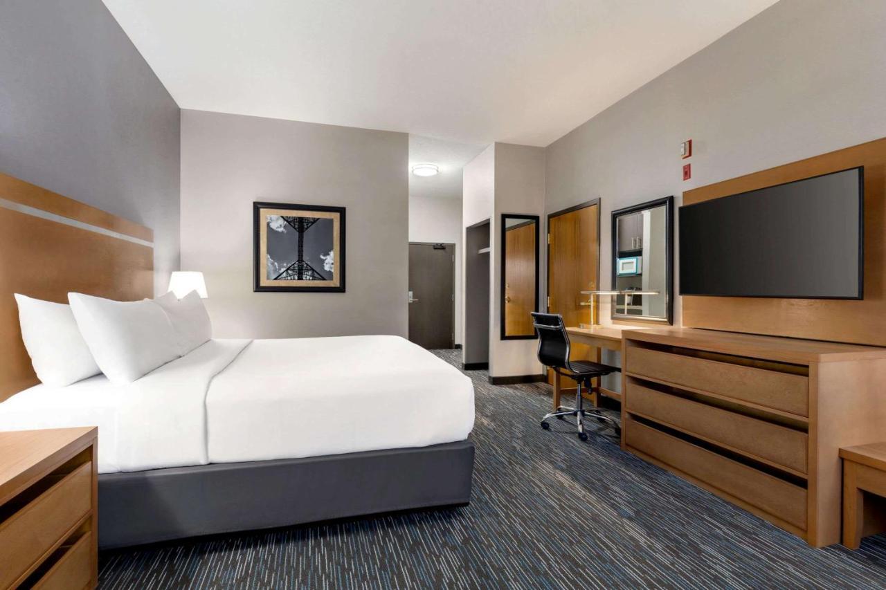 Hotel Wingate By Wyndham Lethbridge Exterior foto