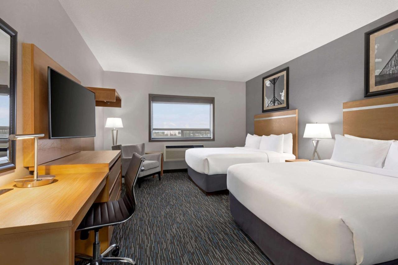 Hotel Wingate By Wyndham Lethbridge Exterior foto